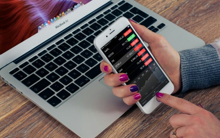 Visuele weergave van marktsentimentindicatoren zoals VIX, put/call en surveys die beleggersgedrag tonen