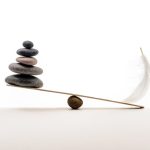 Symbolische Balance: Abwägung von Performance und Risiko in der Aktienanalyse