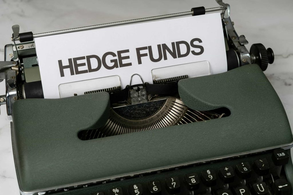 ETFs vs beleggingsfondsen: wat past het best bij uw strategie?