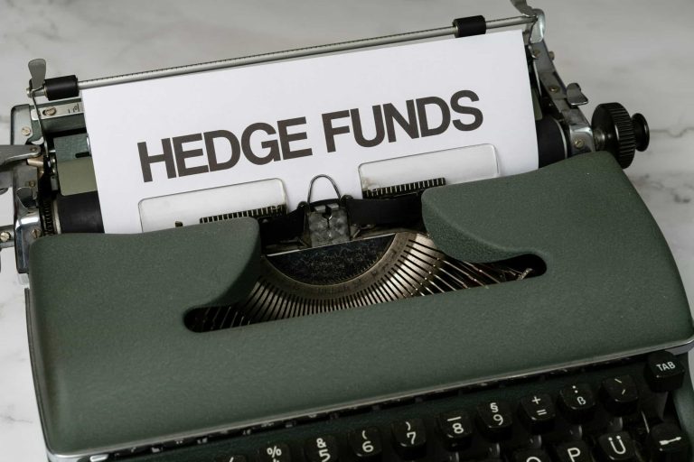 ETFs vs beleggingsfondsen: wat past het best bij uw strategie?