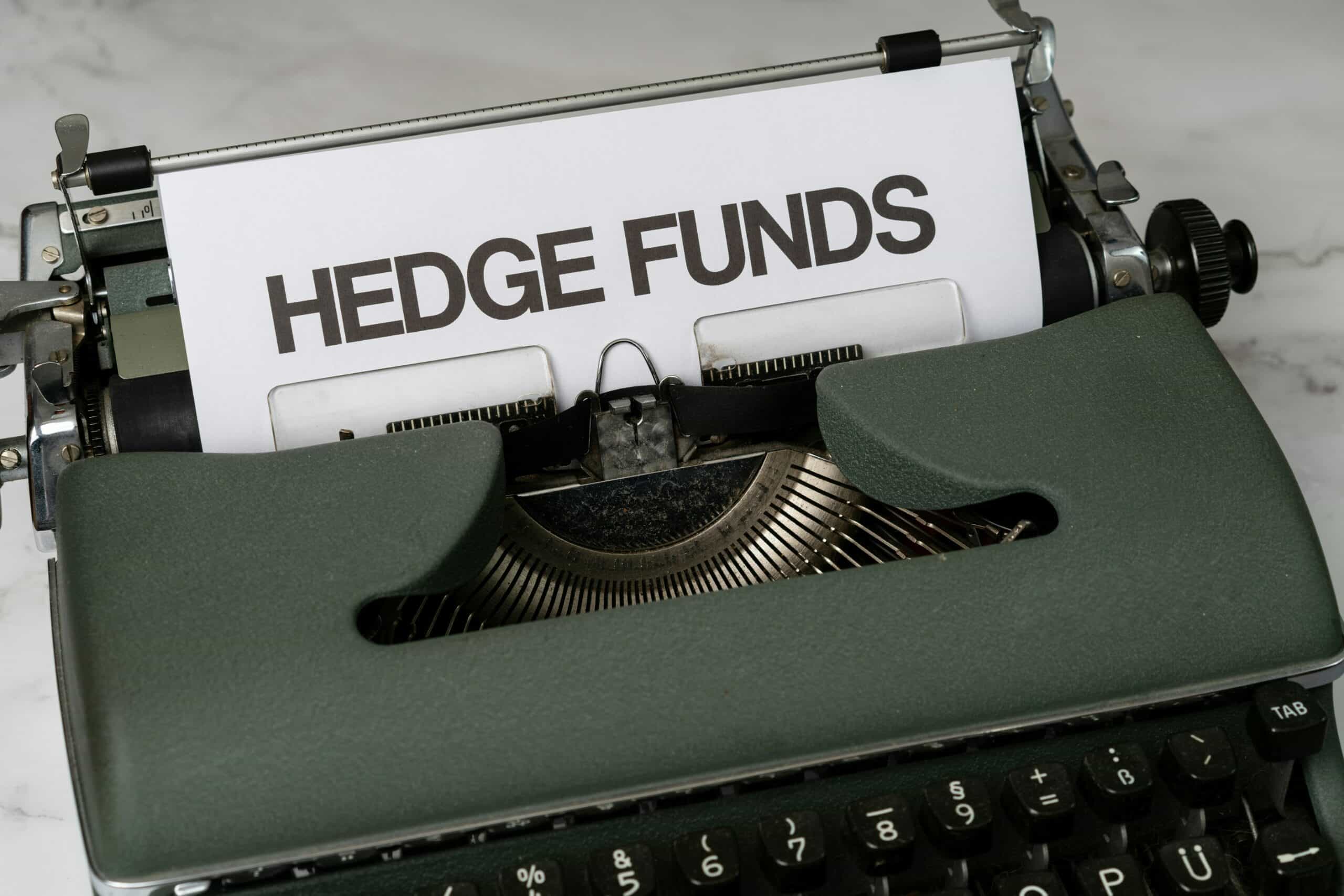 ETF と投資信託: あなたの戦略に最適なのはどちらでしょうか?