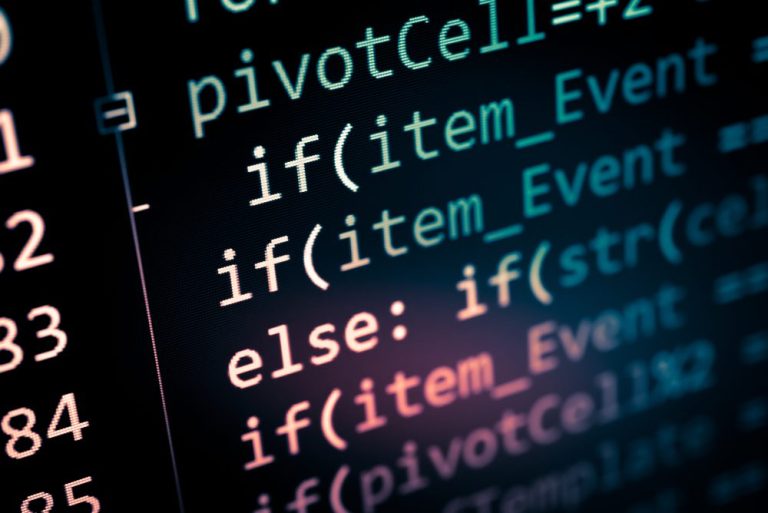 EOD投資のためのプログラミング背景とデータ視覚化を備えたアルゴリズム取引Webアプリ