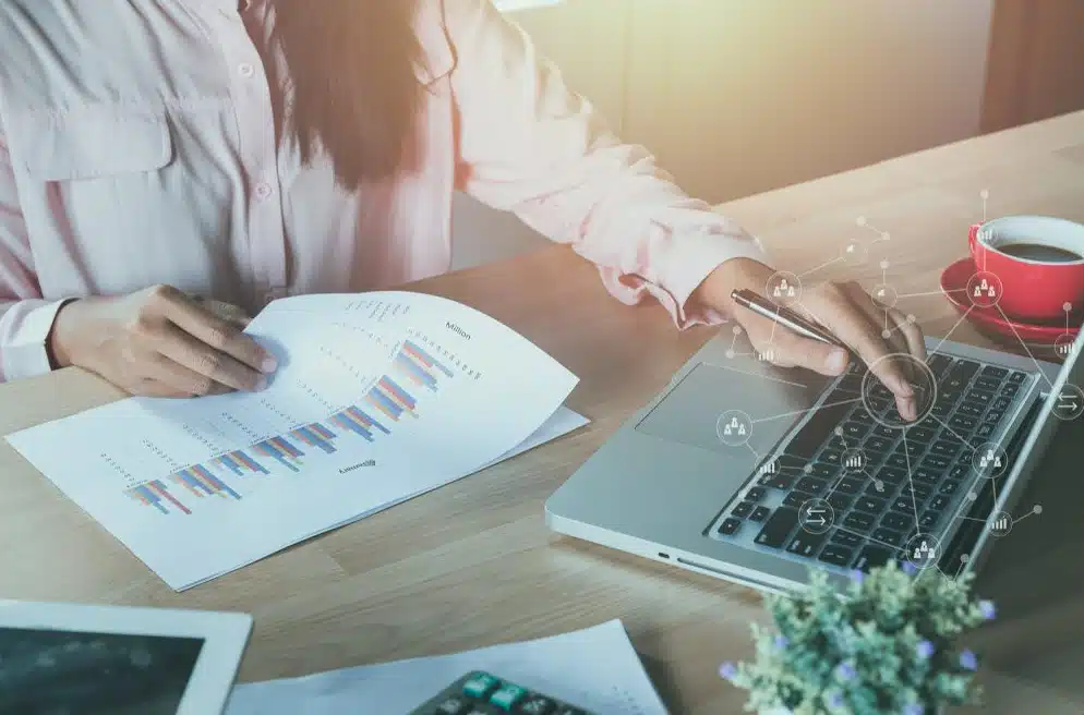 Gestion de portefeuille TransFolio – aperçu des investissements sur ordinateur portable