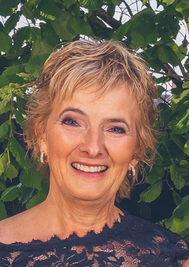Diane Michiels — Jefa de Administración en InvestABC